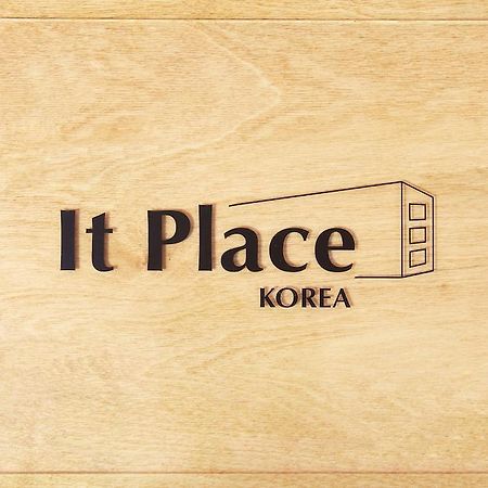 It Place Korea Aparthotel Seoul Exterior photo